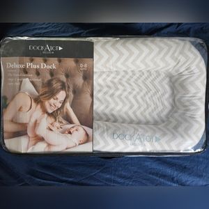 Dockatot Deluxe+ Dock: Silver Lining (Chevron)